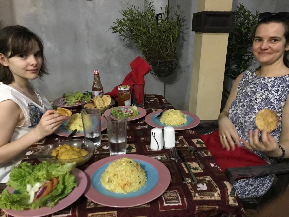 Vero Homestay Galle- Your Home Away From Home! Exteriör bild